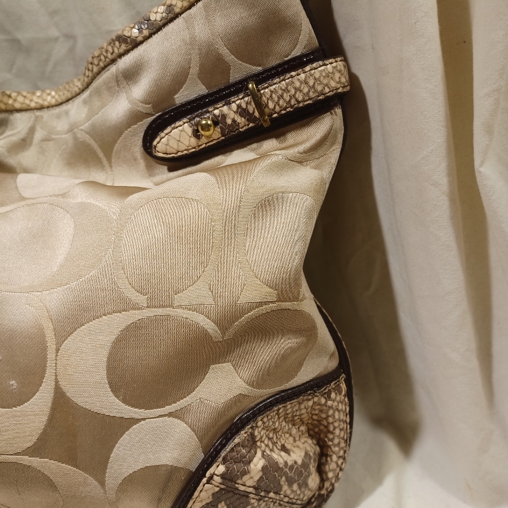 Coach sateen hobo - Picture 10 of 14